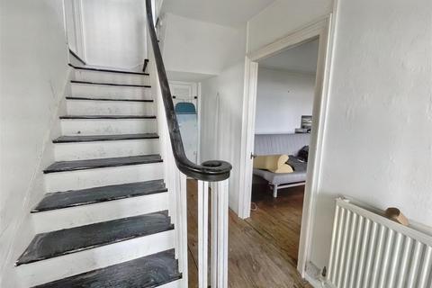 3 bedroom semi-detached house for sale, Heol Gwermont, Llansaint, Kidwelly
