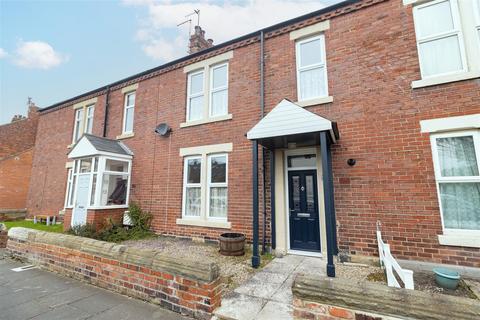 2 bedroom terraced house to rent, Beanley Crescent, North Shields