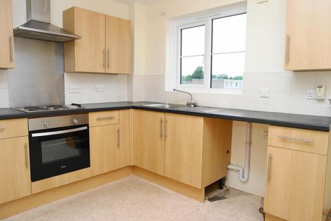 2 bedroom flat to rent, Coptefield Drive, Belvedere, Kent, DA17  5RL