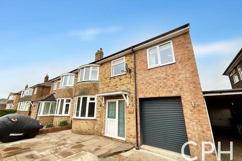 4 bedroom semi-detached house for sale, The Parkway, Scarborough