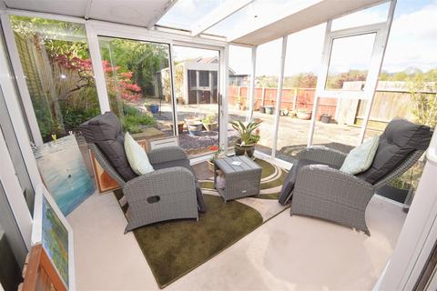 60 Evans Road, Rugby, CV22 7HT