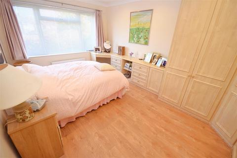 60 Evans Road, Rugby, CV22 7HT