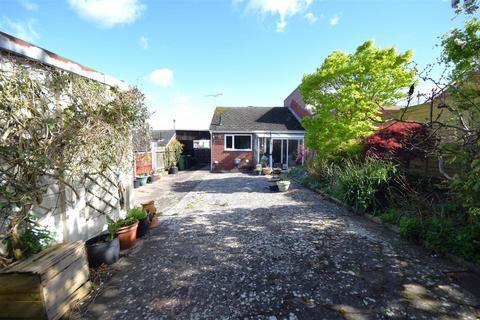 60 Evans Road, Rugby, CV22 7HT