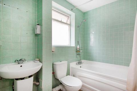 8 Tall Elms Close, Bromley, BR2 0TT
