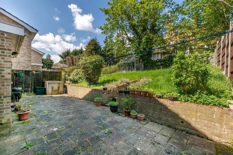 8 Tall Elms Close, Bromley, BR2 0TT
