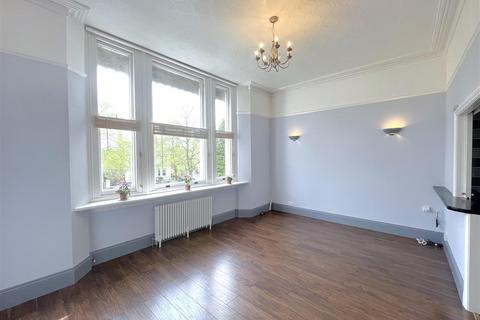 2 bedroom apartment for sale, Flat 4 Dormer House, 55 Binswood Avenue, Leamington Spa