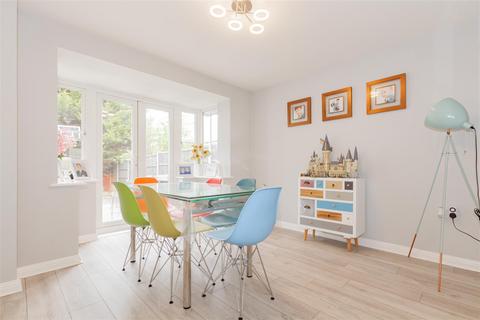 42 Woolbrook Road, Crayford, Dartford, DA1 3RF