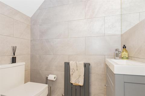 42 Woolbrook Road, Crayford, Dartford, DA1 3RF