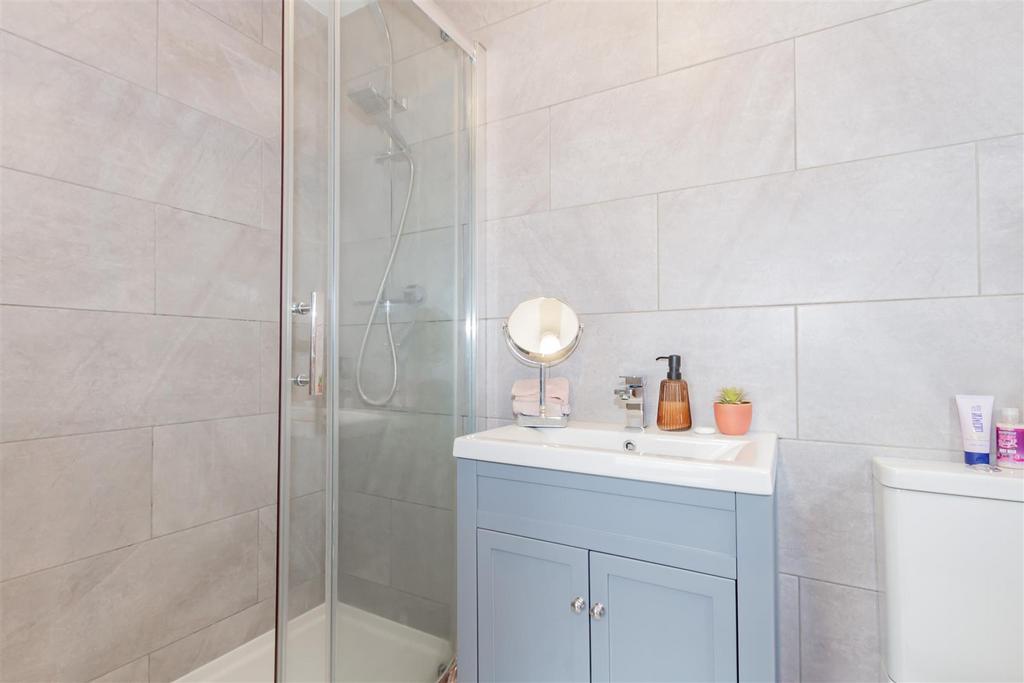 En-Suite Shower