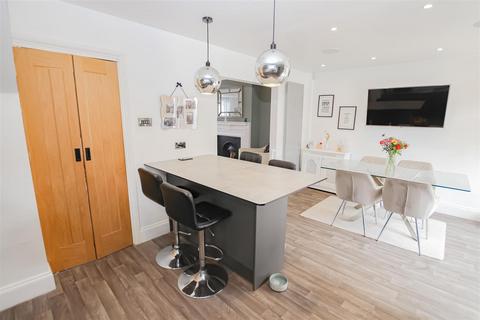 3 Eardemont Close, Crayford, Dartford, DA1 4RU