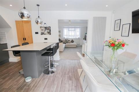 3 Eardemont Close, Crayford, Dartford, DA1 4RU