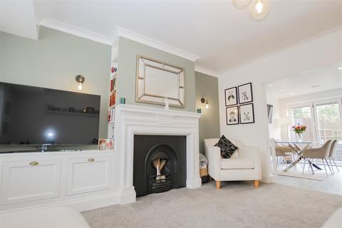 3 Eardemont Close, Crayford, Dartford, DA1 4RU