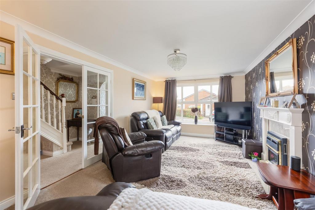 Aysgarth Rise 95 Sitting Room-1.jpg