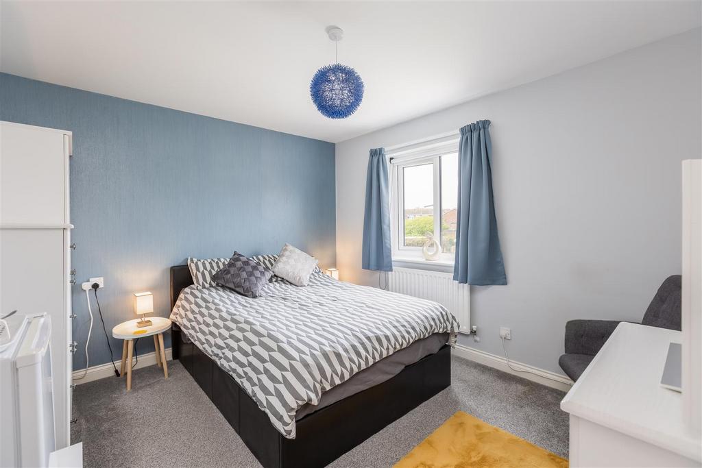 Aysgarth Rise 95 Bedroom 2-1.jpg