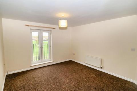2 bedroom flat for sale, Wakelam Drive, Armthorpe, Doncaster