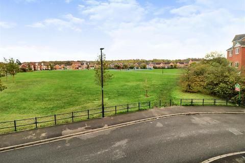42 Wakelam Drive, Armthorpe, Doncaster, DN3 2FR
