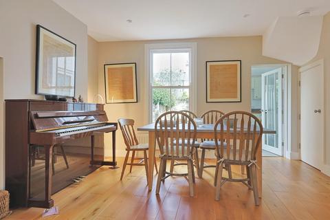 13 John Street, Cambridge, CB1 1DT