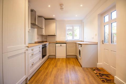 3 bedroom end of terrace house to rent, St Andrews Road, Cambridge