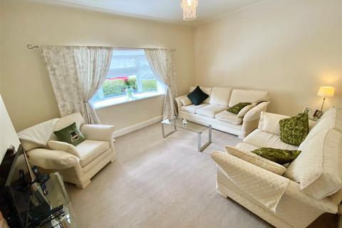 2 bedroom end of terrace house for sale, Great Queen Street, Macclesfield