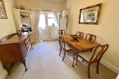 2 bedroom end of terrace house for sale, Great Queen Street, Macclesfield
