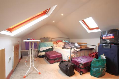 81 Park Avenue, Southall, UB1 3AJ