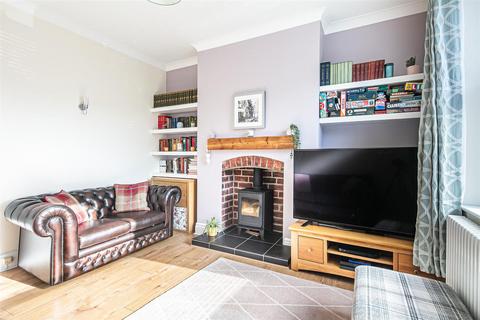 12 Devonshire Terrace Road, Sheffield, S17 3EF