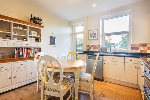 12 Devonshire Terrace Road, Sheffield, S17 3EF