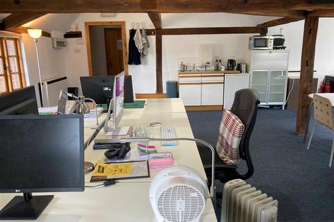 Office to rent, Windmill Oast, Rolvenden TN17
