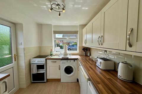 30 Basil Green, Orton Longueville, Peterborough, PE2 7AW