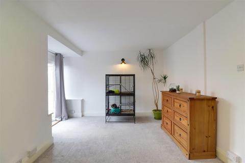 146 Beverley Road, Hessle, HU13 9BX