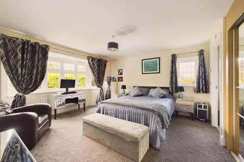5 bedroom flat share for sale, Mcalister Row, Fradley, Lichfield WS13