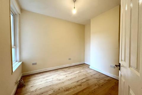 3 bedroom house to rent, Lower Derby Road, Portsmouth