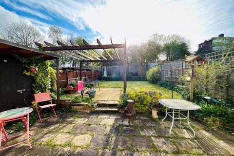 73 Barnford Crescent, Oldbury, B68 8PP
