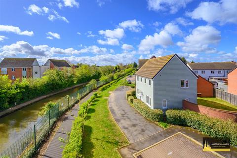 3 bedroom detached house for sale, Lombard Close, Coventry, CV6 *Canal Views*
