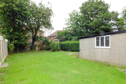 3 bedroom semi-detached house to rent, Moor Allerton Avenue, Moortown, Leeds