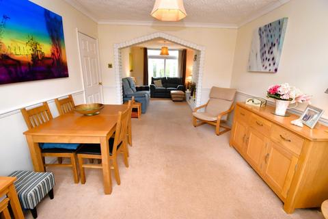 3 bedroom semi-detached house for sale, Willow Park Drive, Wigston