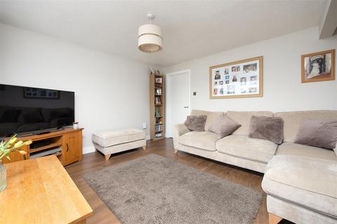 6 Broughton Road, Trowbridge, BA14 0LW