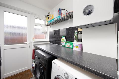 6 Broughton Road, Trowbridge, BA14 0LW