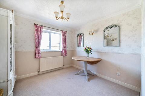 37 Auster Bank Crescent, Tadcaster, LS24 8AY