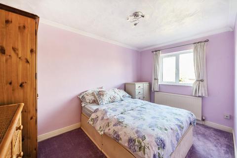 37 Auster Bank Crescent, Tadcaster, LS24 8AY