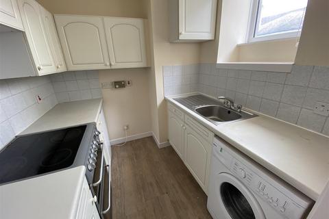 2 bedroom flat to rent, South William Street, Perth