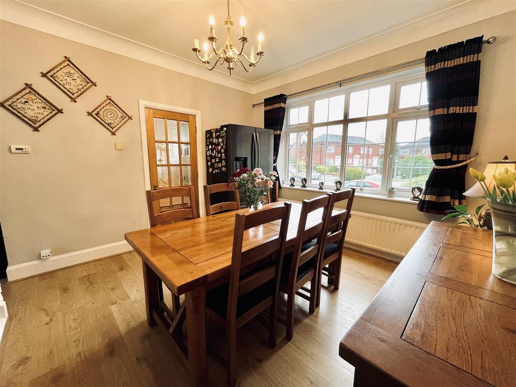 Dining Room Aspect 3