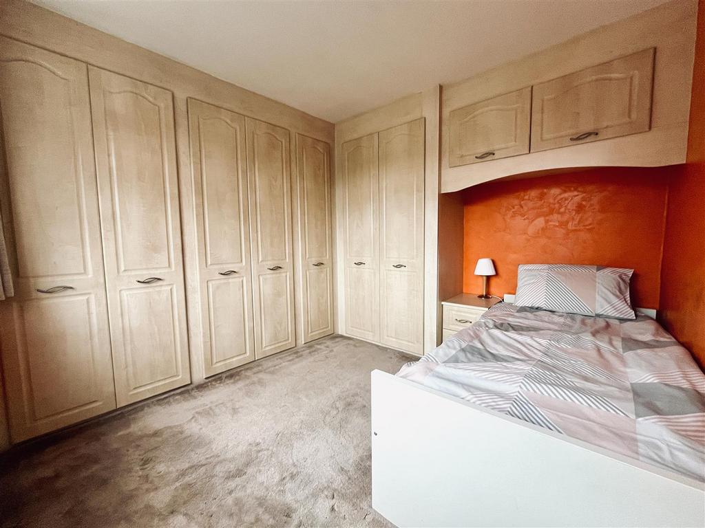 Bedroom 2 Aspect 2