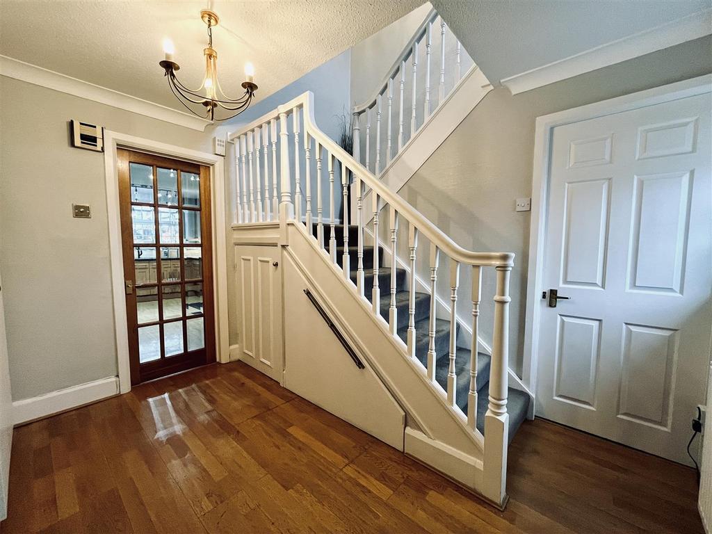 Hallway Aspect 2