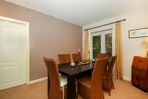 2 bedroom apartment to rent, Suffolk Road, Altrincham