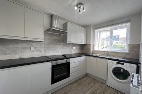 1 bedroom flat to rent, Luther King Close, London