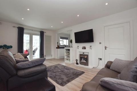 25 Costiland Drive, Bristol, BS13 8DU