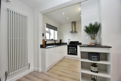 25 Costiland Drive, Bristol, BS13 8DU