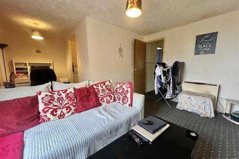 2 bedroom apartment for sale, Ley Top Lane, Bradford BD15
