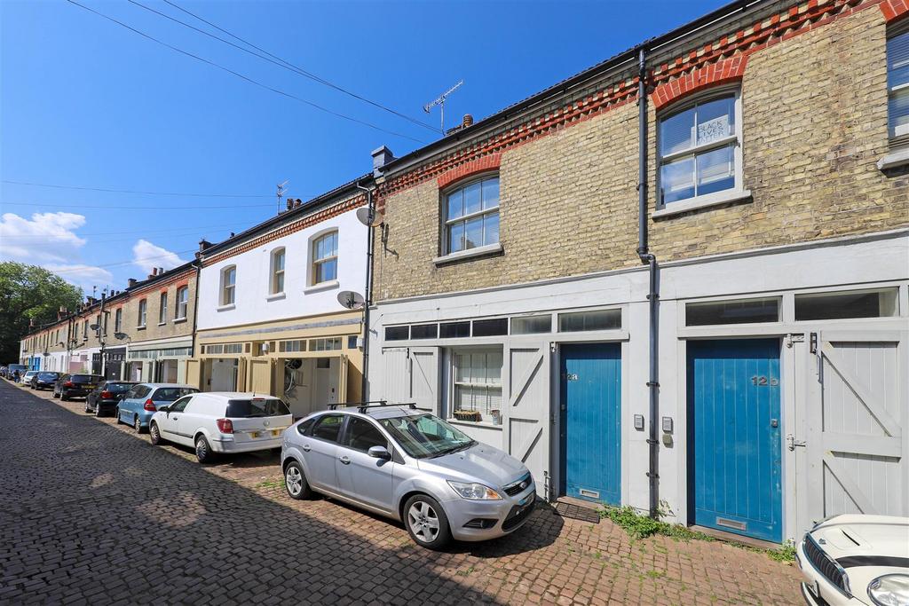Cambridge Grove, Hove 3 bed mews for sale £500,000